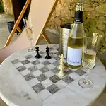 Bed & Breakfast Mas Des Pelissiers 2 & Table D'hote 3*