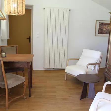 Mas Des Pelissiers 2 B&B 3*